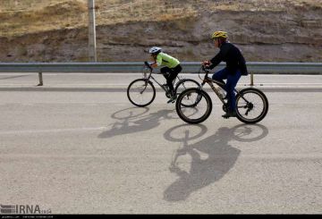 لیگ دوچرخه سواری زنان در ماده استقامت برگزار شد