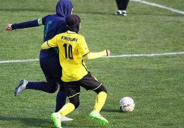 جعفری: خوشحالم یک خانم رکورد لیگ برتر فوتبال آقایان و بانوان را زد داور دو پنالتی تیمم را نگرفت