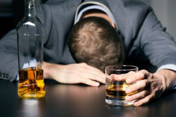 توزیع مشروبات الکلی در شمال غرب کشور 8 نفر را کشت