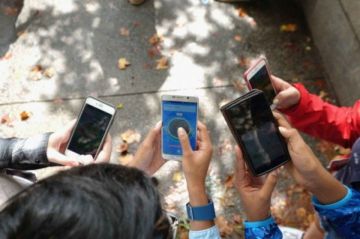 تلفن همراه هوشمند و چالش های نسل دیجیتال
