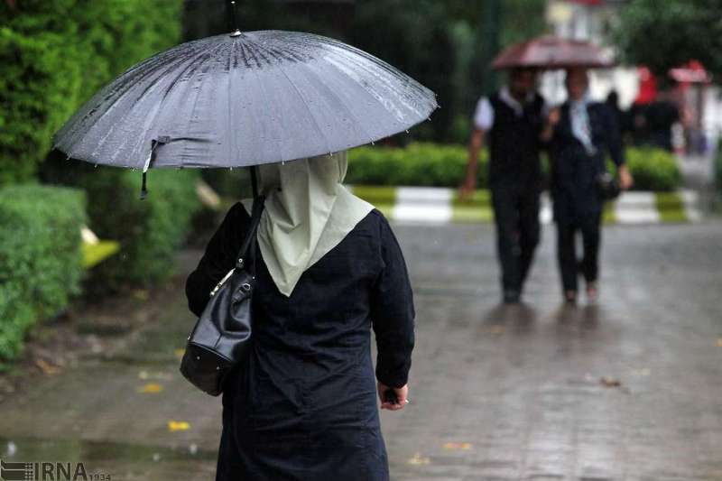 تداوم بارش ها در استان های جنوبی و احتمال سیلابی شدن مسیل ها