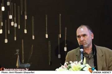 برجی: عملکرد بد متولیان فرهنگی مشمئزکننده است در سال «رونق تولید» هنرمندان انقلابی، متعهد و مردمی باید امکان تولید آثار ارزشمند داشته باشد