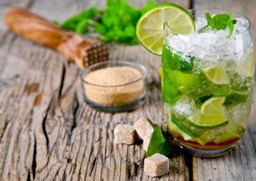 تابستانی دلپذیر با عرقیات گیاهی
